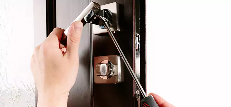 Door Lock Replacement Service Lombard